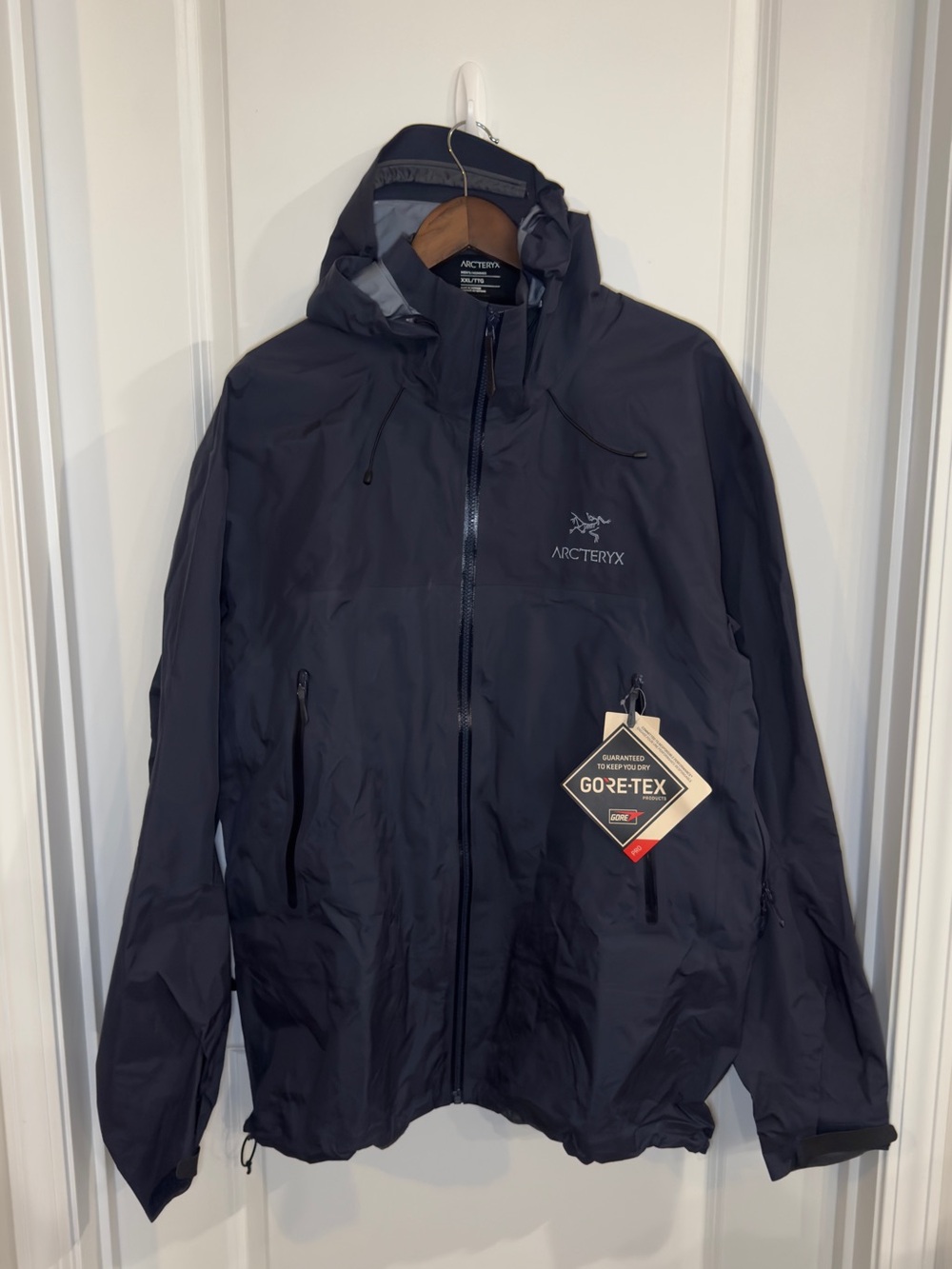 Arcteryx Beta AR Jacket in Black Sapphire